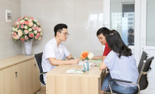 Khám tư vấn cho bạn trẻ trước khi kết hôn tại bệnh viện Phụ sản Hà Nội