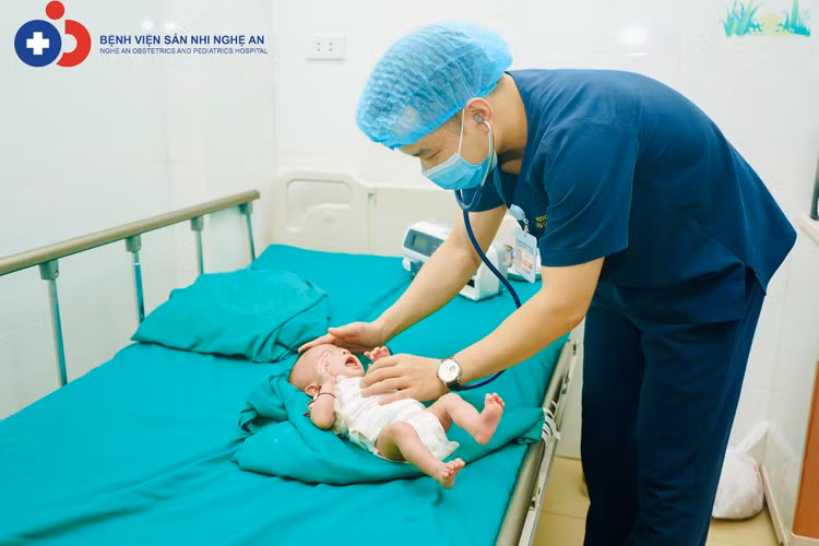 Chăm sóc bệnh nhi sau phẫu thuật - Ảnh BVCC