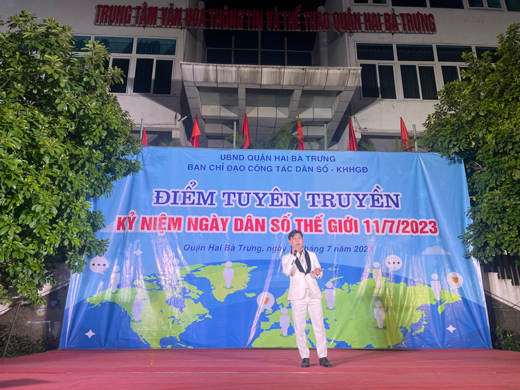 Quận Hai Bà Trưng tuyên truyền về công tác dân số ngày kỷ niệm dân số thế giới