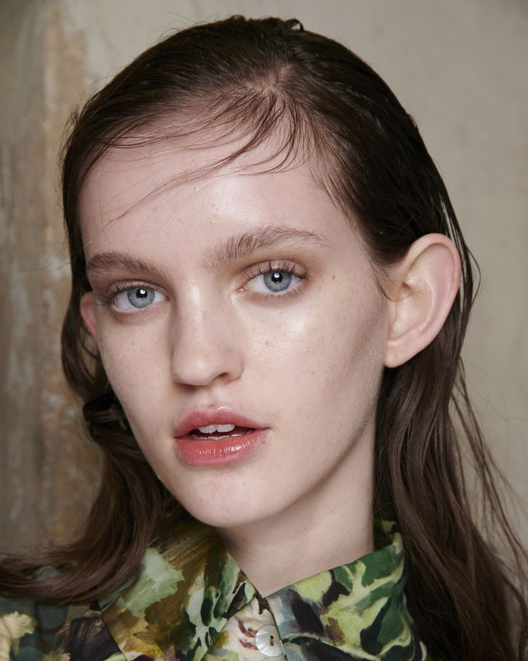 Đôi môi quyến rũ