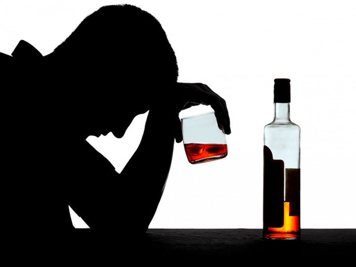 Sảng rượu gây nguy hiểm cho bản thân và người xung quanh