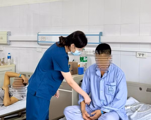 Chăm sóc bệnh nhân sau phẫu thuật - Ảnh BVCC