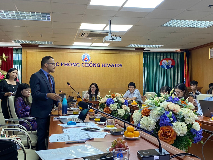 BS. Minesh Pradyuman, cố vấn trưởng y tế, US CDC Việt Nam