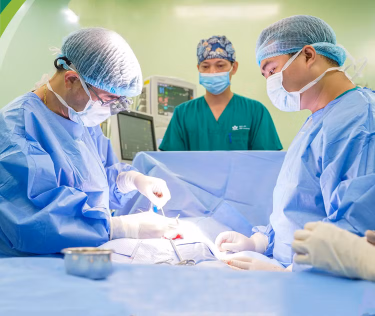 Ca ghép thận tự thân cho bệnh nhi