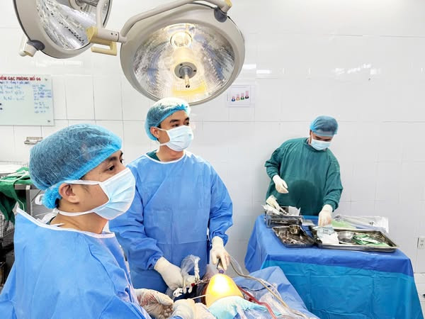 Tái tạo dây chằng chéo lần 3, mang lại hy vọng cho nhiều bệnh nhân - Ảnh BVCC