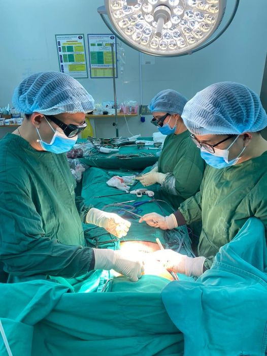 Cứu ca bệnh đặc biệt mắc nhiều bệnh chờ đợi và hy vọng có máu hiếm ảnh 1