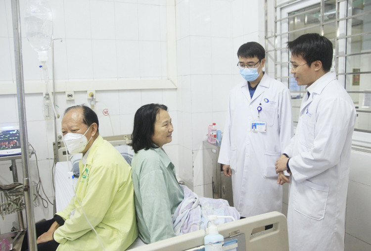 Bệnh nhân hồi phục sức khỏe tốt sau quá trình cấp cứu điều trị tích cực