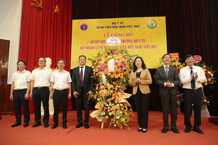 Bệnh viện Việt Đức có giám đốc mới ảnh 3