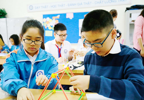 Năm học 2023-2024: Học đại trà giáo dục STEM ảnh 1