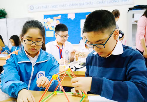 Năm học 2023-2024: Học đại trà giáo dục STEM ảnh 1 Năm học 2023-2024: Học đại trà giáo dục STEM ảnh 1