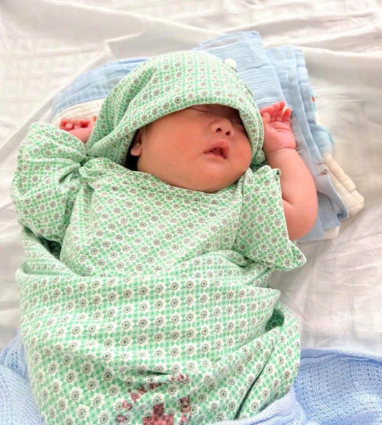 Kỳ tích 7 tuần thắp lửa hy vọng giữ thai dọa sinh non từ tuần 25 ảnh 1