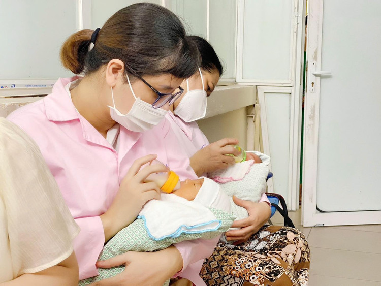 Kỳ tích 7 tuần thắp lửa hy vọng giữ thai dọa sinh non từ tuần 25 ảnh 2