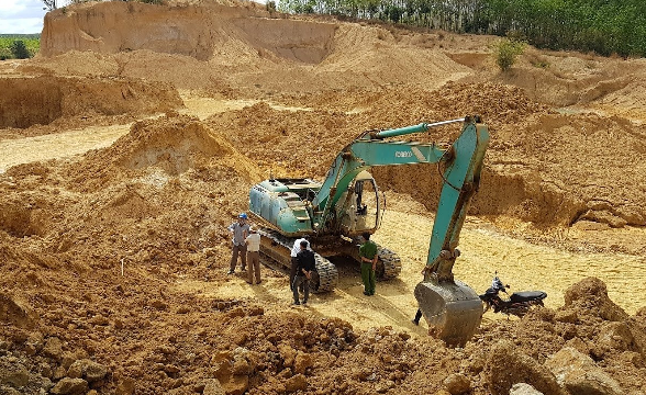 Sai phạm trong lĩnh vực khoáng sản và môi trường, Công ty Phước Phúc Nhân bị xử phạt - Ảnh minh hoạ