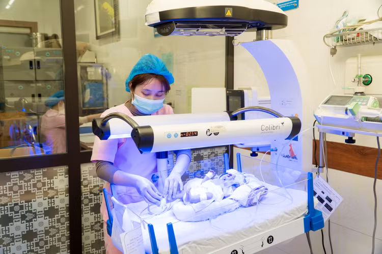 Chăm sóc cho trẻ sau sinh - Ảnh BVCC