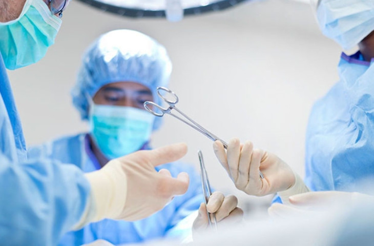 Phẫu thuật u bao hoạt dịch khớp cổ tay - ảnh Minh họa Phẫu thuật u bao hoạt dịch khớp cổ tay - ảnh Minh họa