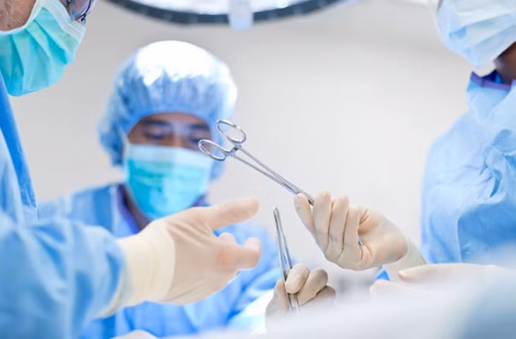 Phẫu thuật u bao hoạt dịch khớp cổ tay - ảnh Minh họa