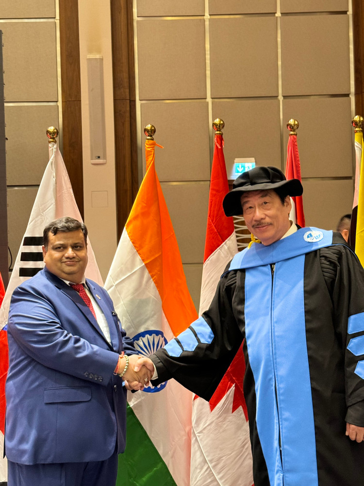 TS. Gaura Gupta, Chủ tịch Hội đồng Thương mại và Công nghệ Toàn cầu Ấn Độ và BS Dư Quang Châu