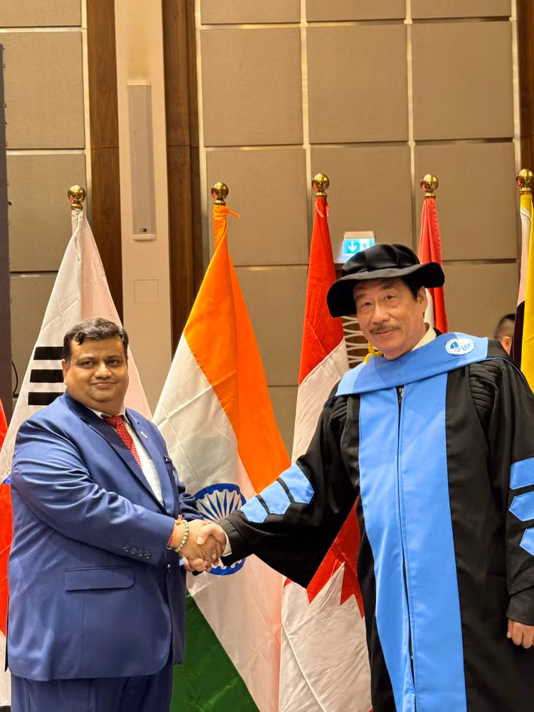 TS. Gaura Gupta, Chủ tịch Hội đồng Thương mại và Công nghệ Toàn cầu Ấn Độ và BS Dư Quang Châu