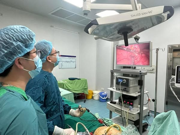 Ca phẫu thuật cho bệnh nhân - Ảnh BVCC