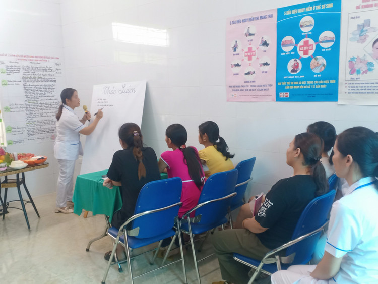 Buổi tư vấn nguy cơ trước và sau sinh cho các sản phụ gần đến ngày sinh nở