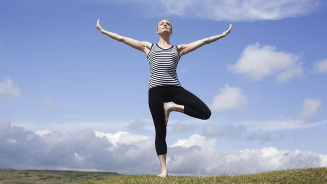 Đứng 1 chân phòng đột quỵ ảnh 2