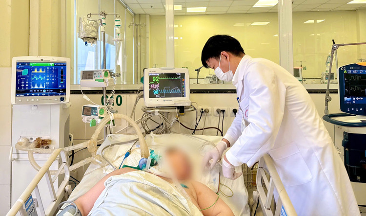 Chăm sóc bệnh nhân sau phẫu thuật - Ảnh BVCC Chăm sóc bệnh nhân sau phẫu thuật - Ảnh BVCC