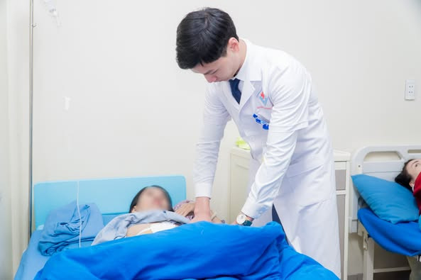 Chăm sóc bệnh nhân sau mổ - Ảnh BVCC