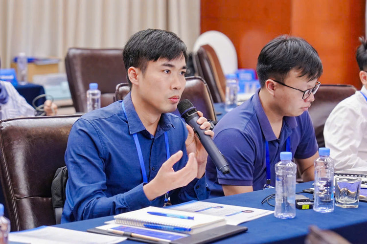 BSCKI Bùi Văn Dũng tham gia hội thảo về ghép tạng tại Nam Ninh, Trung Quốc