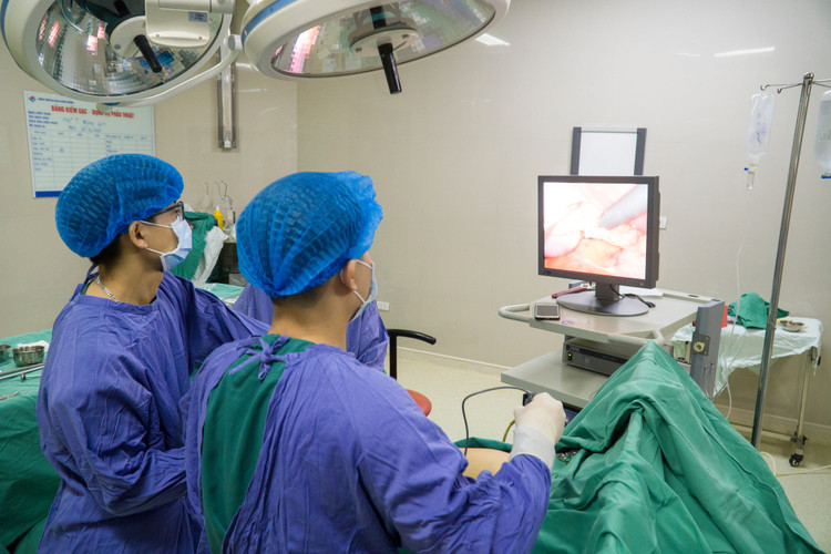 Nội soi cắt túi mật cho bệnh nhân bị u cơ túi mật
