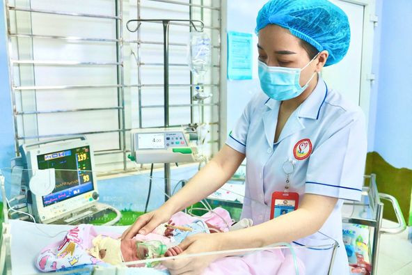 Cứu thành công sản phụ sinh non 34 tuần, suy thai cấp - Ảnh BVCC