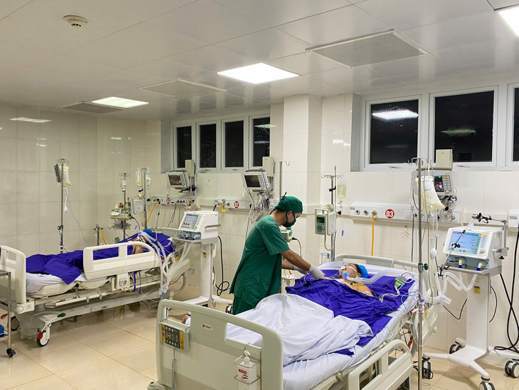 Bệnh nhân mổ tim được chăm sóc tích cực tại phòng hậu phẫu - Ảnh BVCC