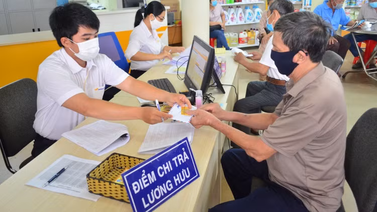 Từ 1/7/2025, người lao động đóng bảo hiểm 15 năm... được nghỉ hưu? ảnh 1