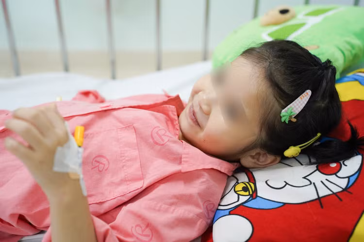 Bệnh nhi đã khỏe trở lại sau phẫu thuật - Ảnh BVCC