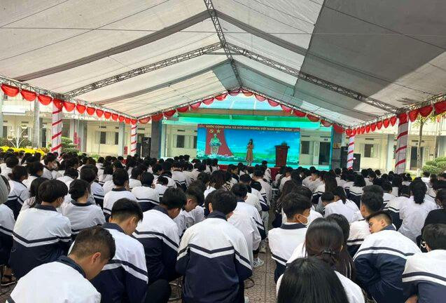 Truyền thông phòng chống Thalassemia cho giáo viên và học sinh