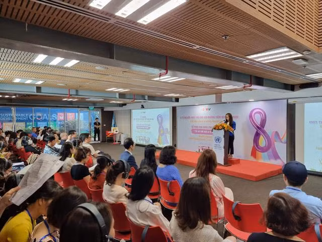 Tiến sĩ Natalia Kanem phát biểu tại sự kiện