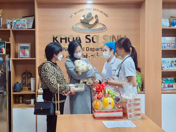 Hành trình phi thường sau 3 tháng bé sinh non đạt mốc 3000g về với gia đình - Ảnh BVCC