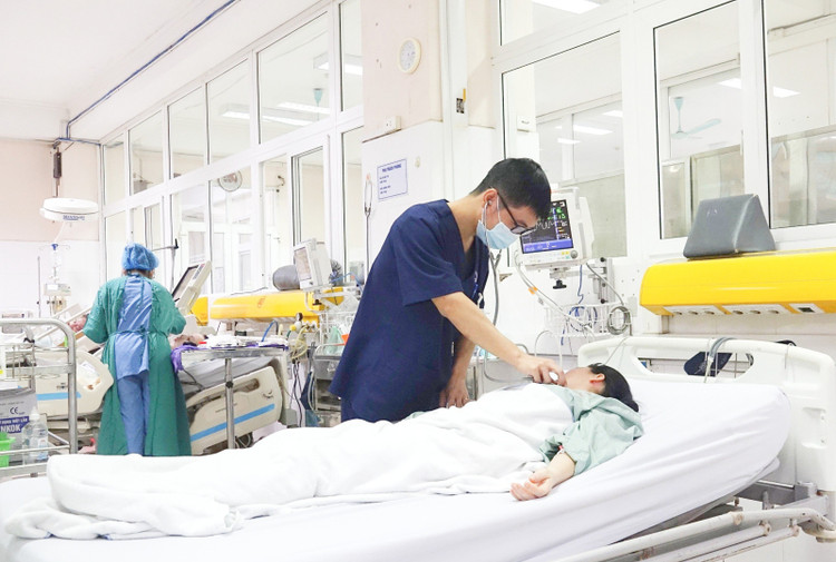 Đi nhổ răng ngộ độc thuốc gây tê nguy kịch