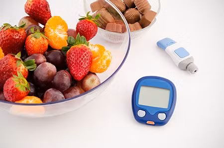 Vì sao cần bệnh nhân tiểu đường kiểm tra đường máu sau ăn? ảnh 1