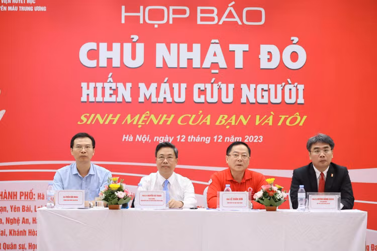 Chủ Nhật đỏ XVI: Nhiều màu sắc và ý nghĩa, tiếp nhận 50.000 đơn vị máu ảnh 1