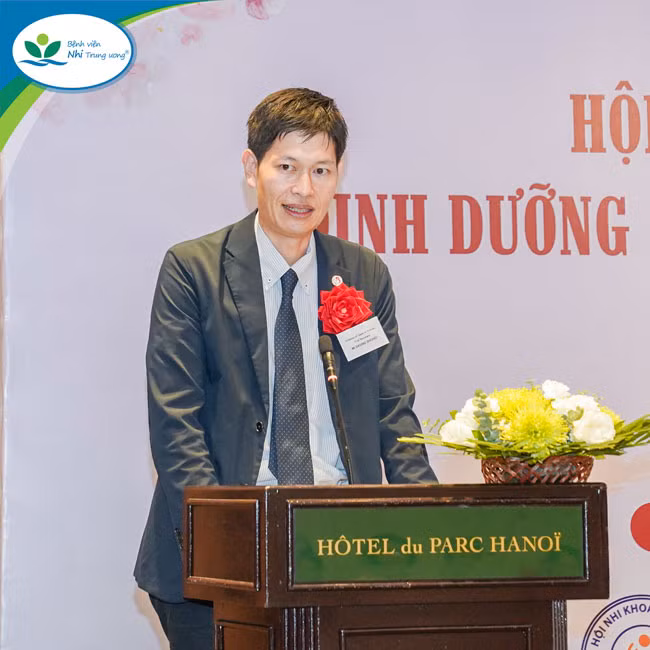 Ngài Sasaki Shohei – Bí thư thứ nhất Đại sứ quán Nhật Bản tại Việt Nam bày tỏ vui mừng khi Hội thảo được diễn ra đúng dịp kỷ niệm 50 năm thiết lập quan hệ ngoại giao giữa Nhật Bản và Việt Nam