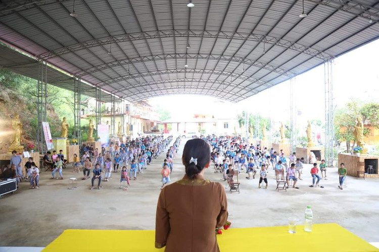 Dù đã nghỉ hưu nhưng cô vẫn miệt mài truyền cảm hứng cho các con