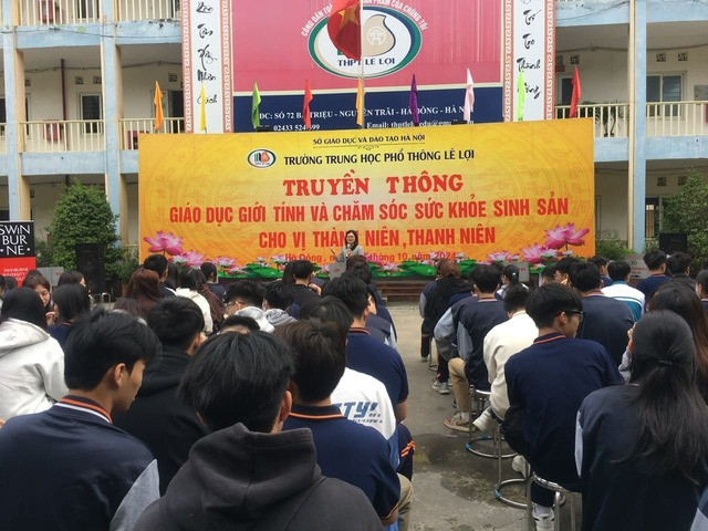 Truyền thông về sức khỏe sinh sản cho học sinh Truyền thông về sức khỏe sinh sản cho học sinh