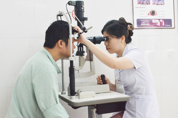 Xử lý nghiêm việc lợi dụng dịch đau mắt đỏ để tăng giá thuốc ảnh 1