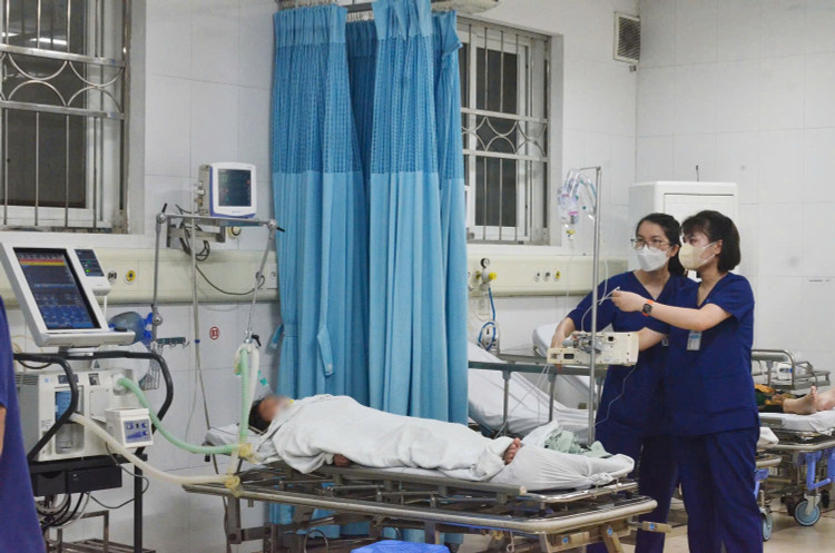 Chăm sóc cho bệnh nhân ngộ độc khí CO tại Bệnh viện Bãi Cháy - Ảnh BVCC