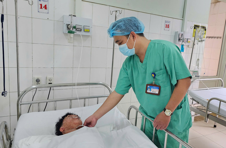 Bệnh nhân sởi biến chứng tại bệnh viện Trung Ương Huế - Ảnh BVCC