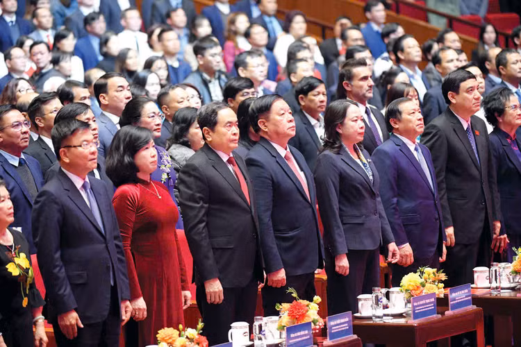 Chủ tịch Quốc hội Trần Thanh Mẫn cùng lãnh đạo Đảng, Nhà nước tham dự lễ kỷ niệm 70 năm Ngày Thầy thuốc Việt Nam - Ảnh: T.MINH