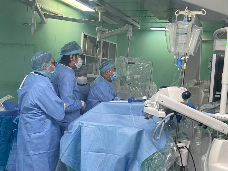 Can thiệp nội mạch cầm máu cho bệnh nhân - Ảnh BVCC