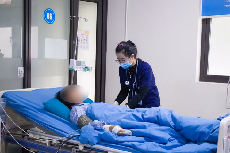 30 phút tái thông mạch máu cho bệnh nhân nhồi máu cơ tim cấp