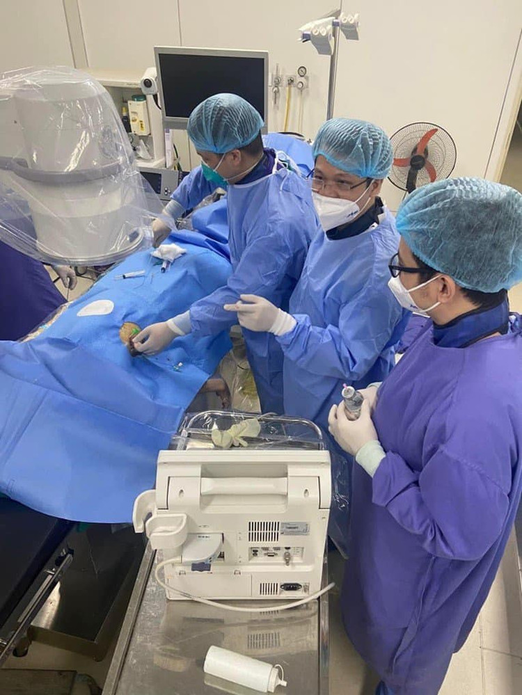 Ca phẫu thuật cho bệnh nhân tại bệnh viện TƯQĐ 108