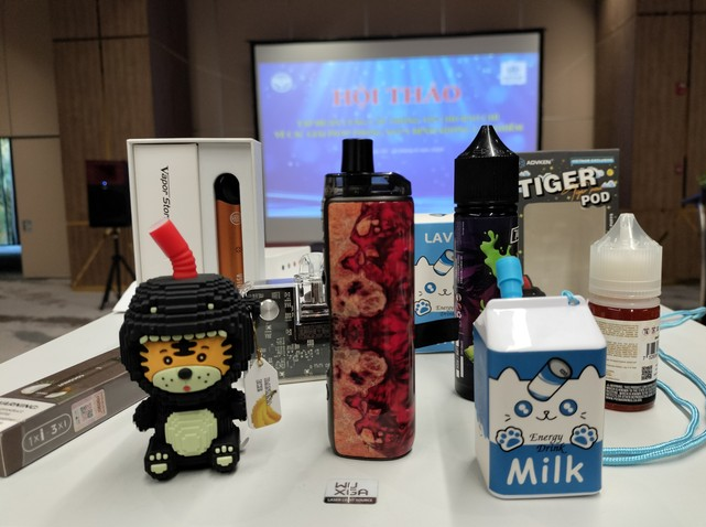 Các mẫu sản phẩm thuốc lá điện tử - Ảnh: Cổng thông tin điện tử Bộ Nội vụ